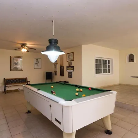 The Willows Villa Callao Salvaje